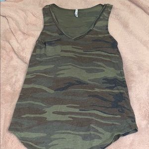 camo tank